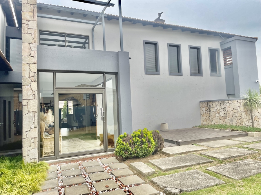 5 Bedroom Property for Sale in Secunda Mpumalanga