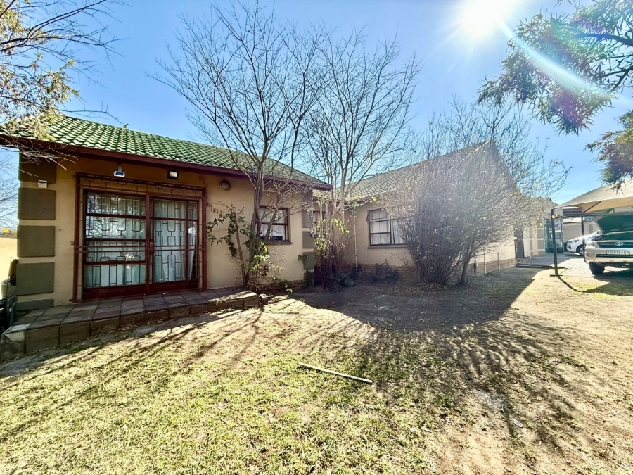 8 Bedroom Property for Sale in Secunda Mpumalanga