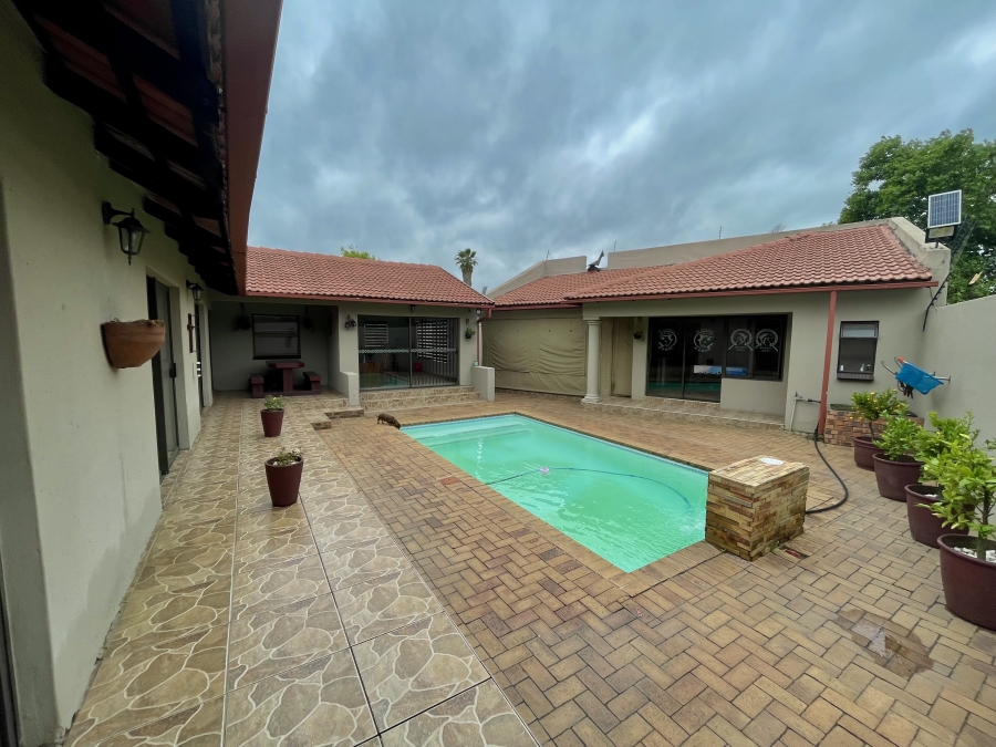 4 Bedroom Property for Sale in Secunda Mpumalanga