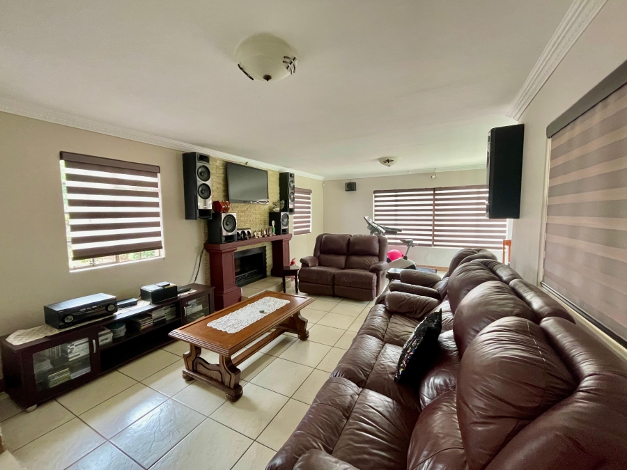 4 Bedroom Property for Sale in Secunda Mpumalanga