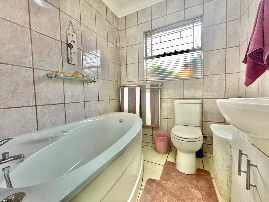 4 Bedroom Property for Sale in Secunda Mpumalanga