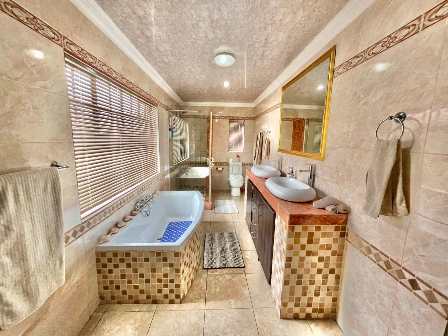 4 Bedroom Property for Sale in Secunda Mpumalanga