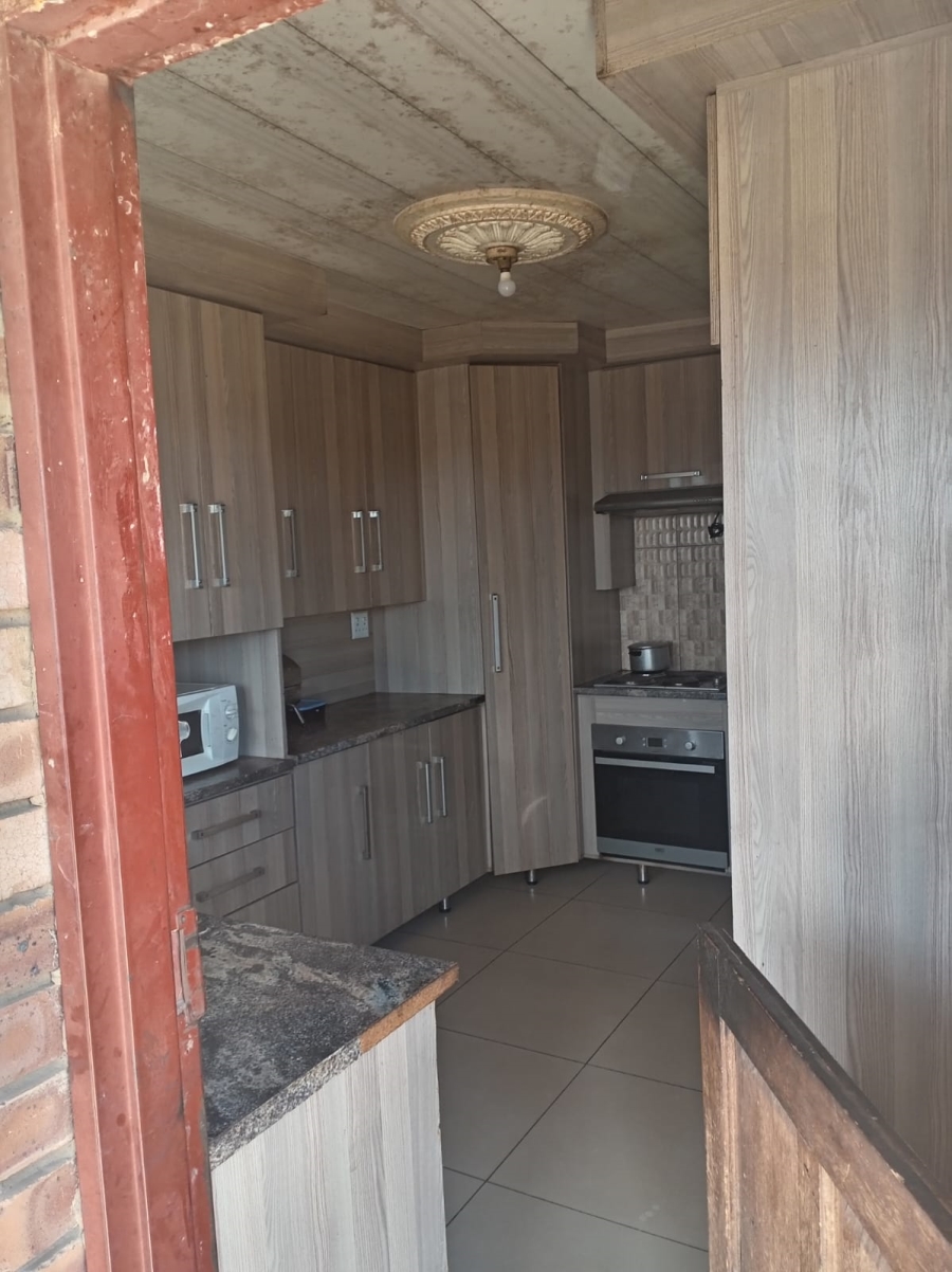 3 Bedroom Property for Sale in Hlalanikahle Mpumalanga