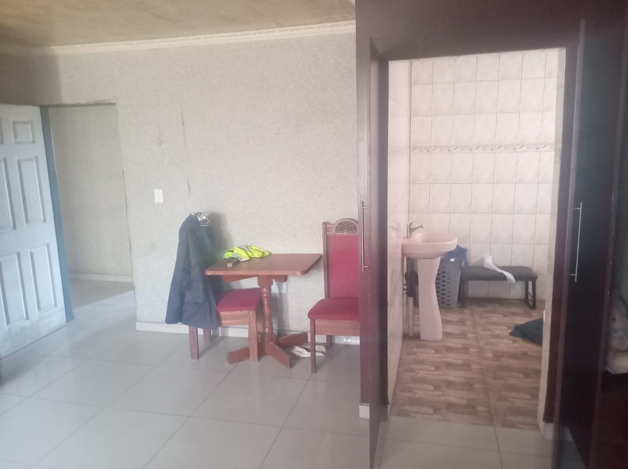 3 Bedroom Property for Sale in Hlalanikahle Mpumalanga