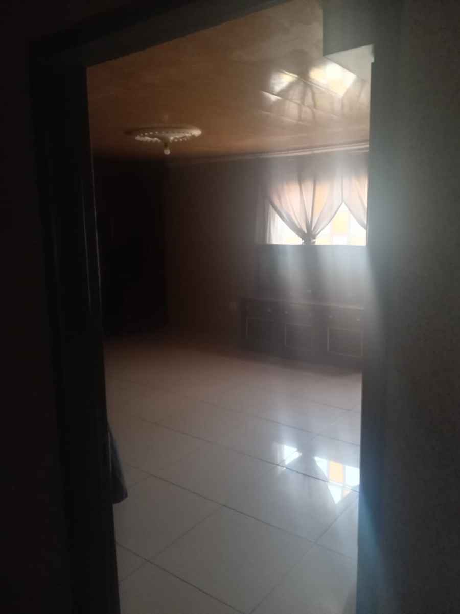 3 Bedroom Property for Sale in Hlalanikahle Mpumalanga