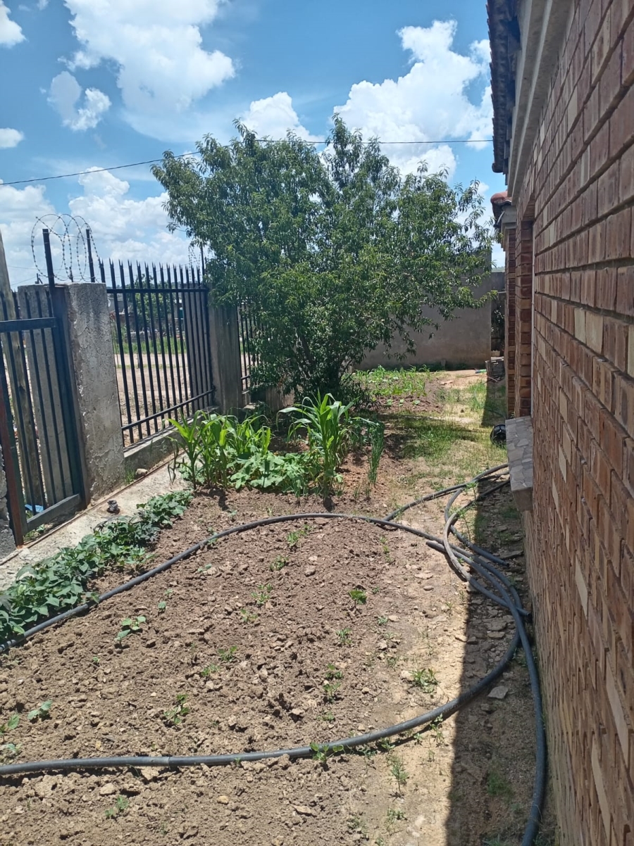 3 Bedroom Property for Sale in Hlalanikahle Mpumalanga