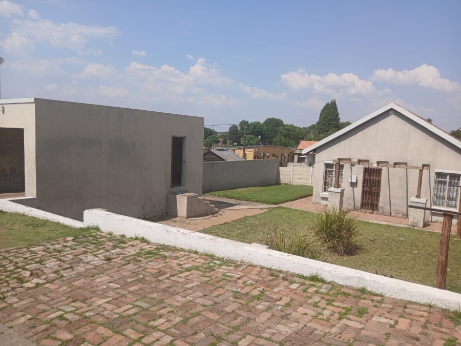 2 Bedroom Property for Sale in George Botha Park Mpumalanga