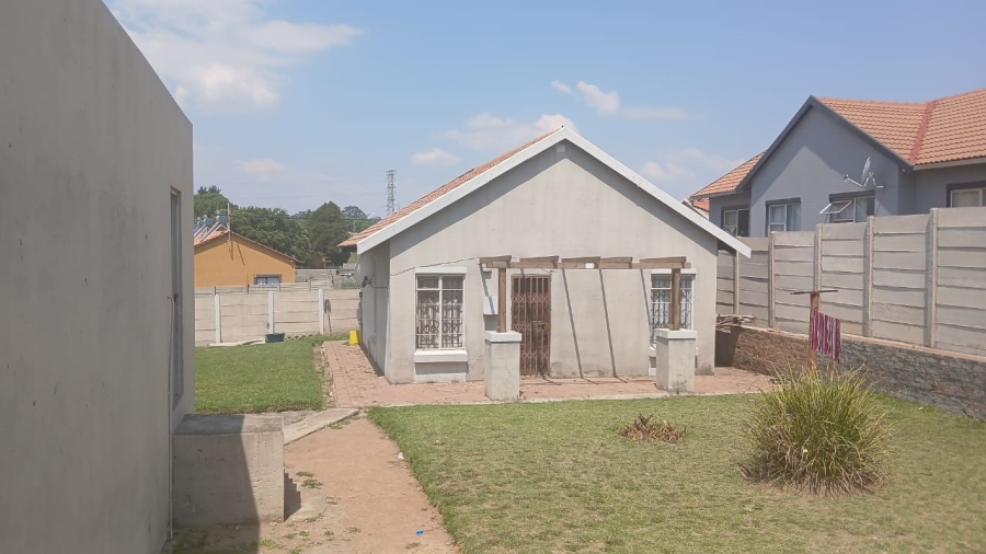 2 Bedroom Property for Sale in George Botha Park Mpumalanga