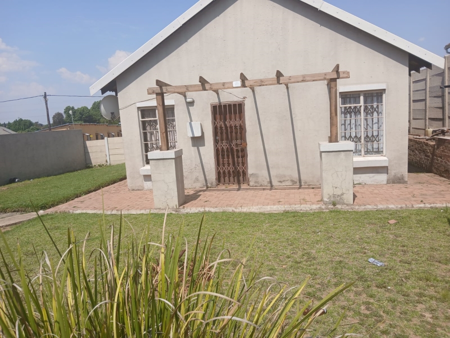 2 Bedroom Property for Sale in George Botha Park Mpumalanga