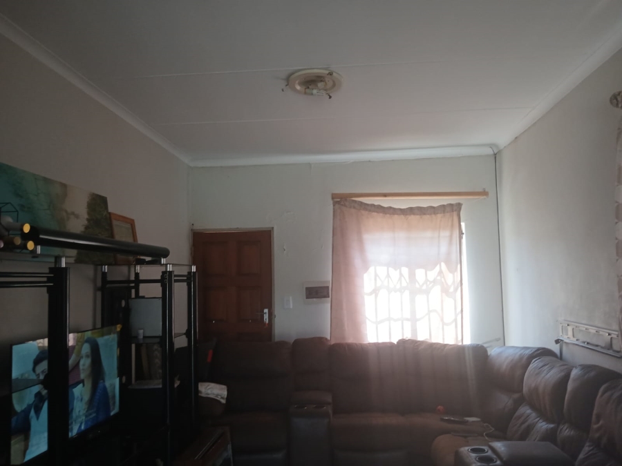 2 Bedroom Property for Sale in George Botha Park Mpumalanga