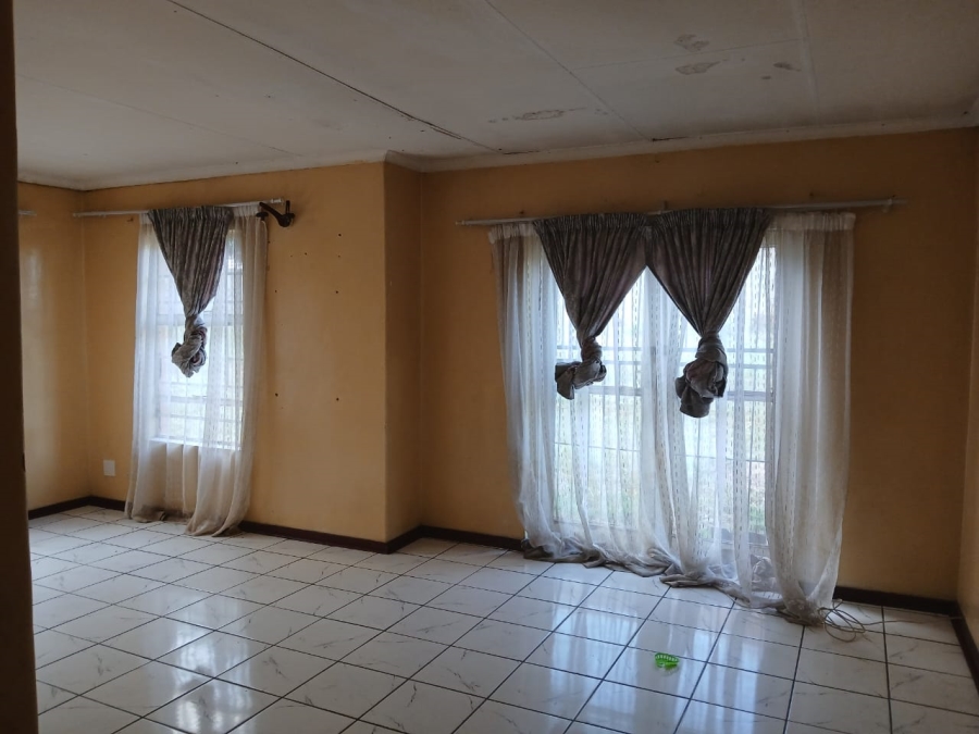 3 Bedroom Property for Sale in Nederlandpark Mpumalanga
