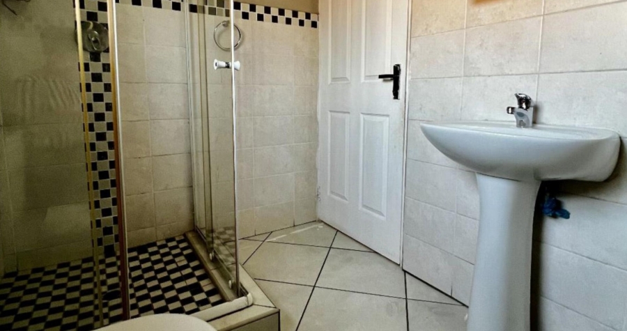 3 Bedroom Property for Sale in Nederlandpark Mpumalanga