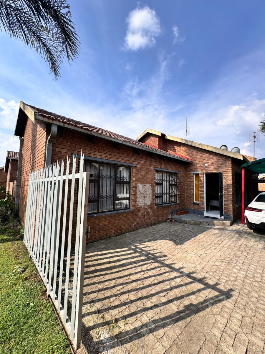 2 Bedroom Property for Sale in Witbank Ext 5 Mpumalanga