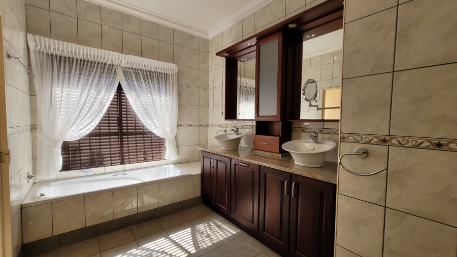 3 Bedroom Property for Sale in The Rest Mpumalanga