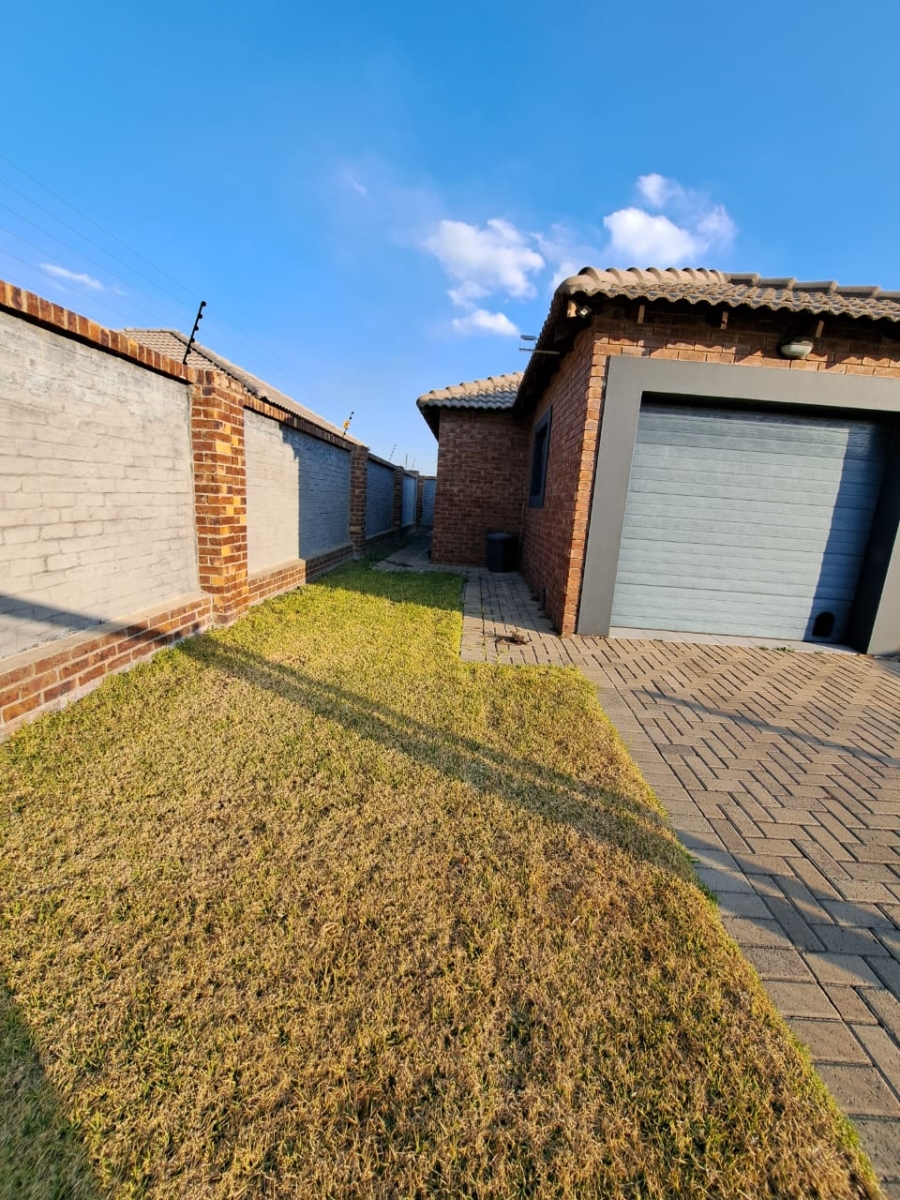 2 Bedroom Property for Sale in Secunda Mpumalanga