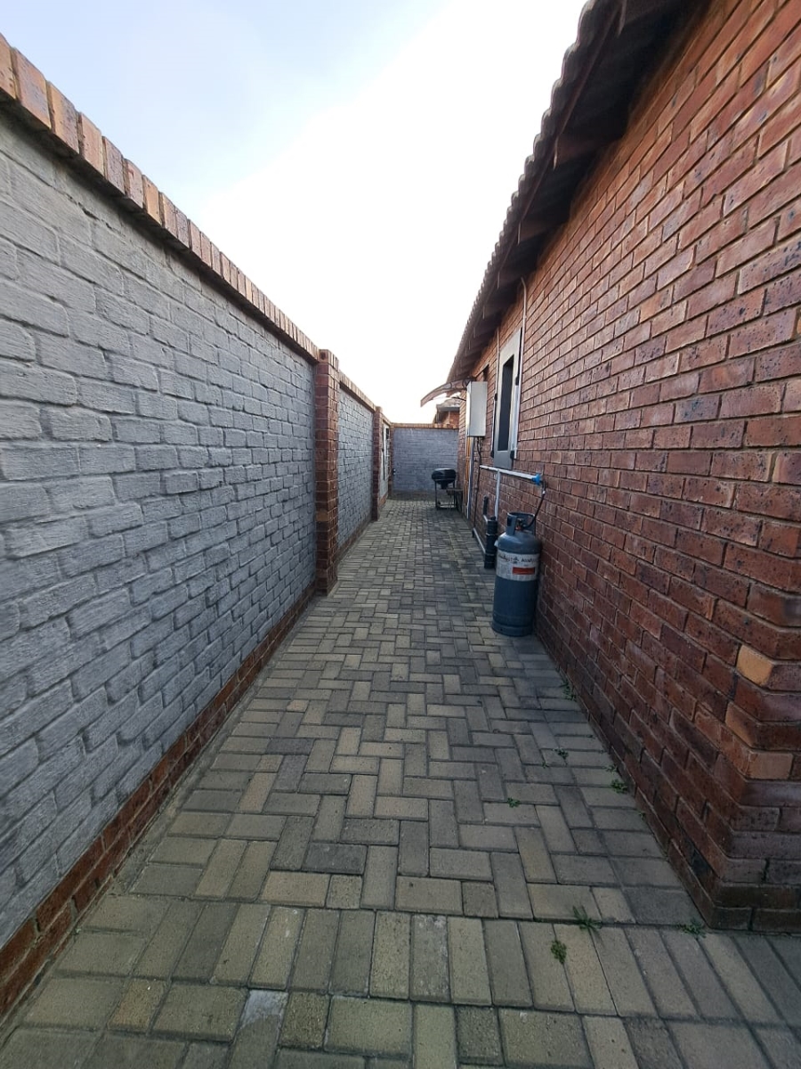 2 Bedroom Property for Sale in Secunda Mpumalanga