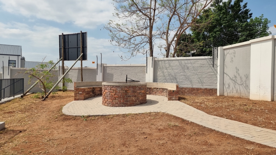 1 Bedroom Property for Sale in West Acres Ext 13 Mpumalanga