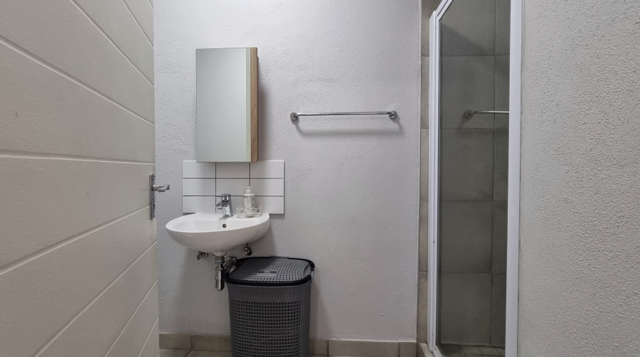 1 Bedroom Property for Sale in West Acres Ext 13 Mpumalanga