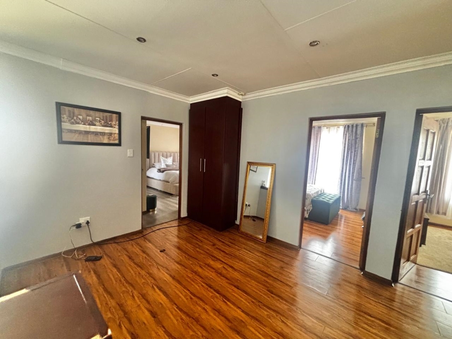 4 Bedroom Property for Sale in Noordrand Mpumalanga