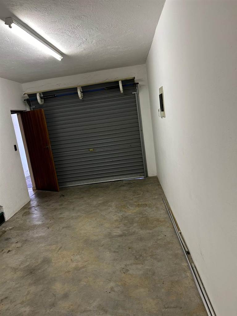 1 Bedroom Property for Sale in West Acres Mpumalanga
