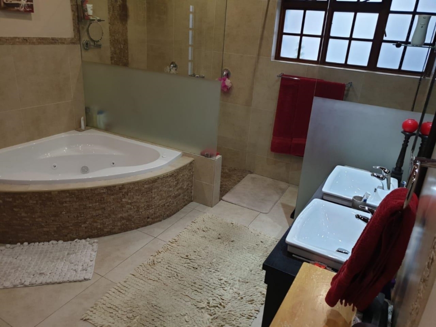 4 Bedroom Property for Sale in Trichardt Mpumalanga