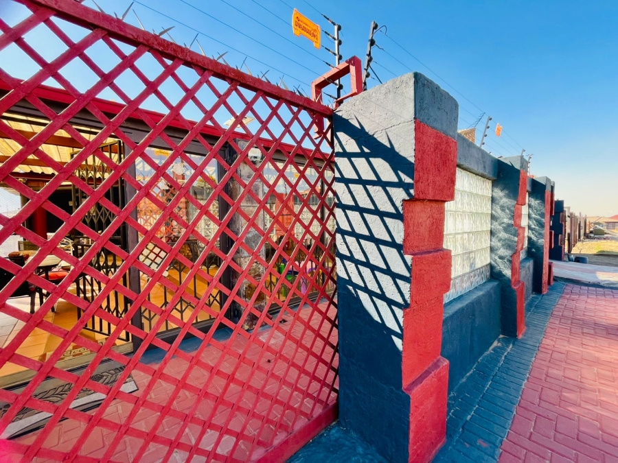 4 Bedroom Property for Sale in Embalenhle Ext 4 Mpumalanga