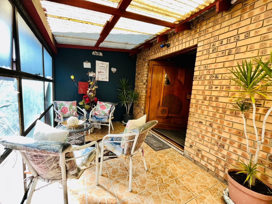 4 Bedroom Property for Sale in Embalenhle Ext 4 Mpumalanga