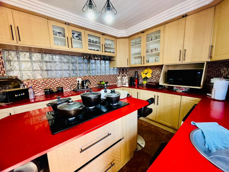 4 Bedroom Property for Sale in Embalenhle Ext 4 Mpumalanga