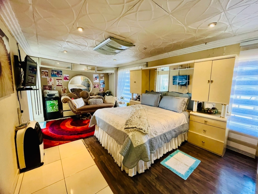 4 Bedroom Property for Sale in Embalenhle Ext 4 Mpumalanga