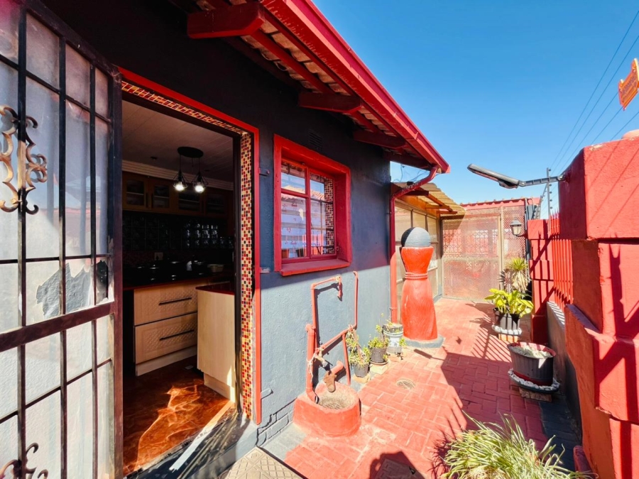 4 Bedroom Property for Sale in Embalenhle Ext 4 Mpumalanga