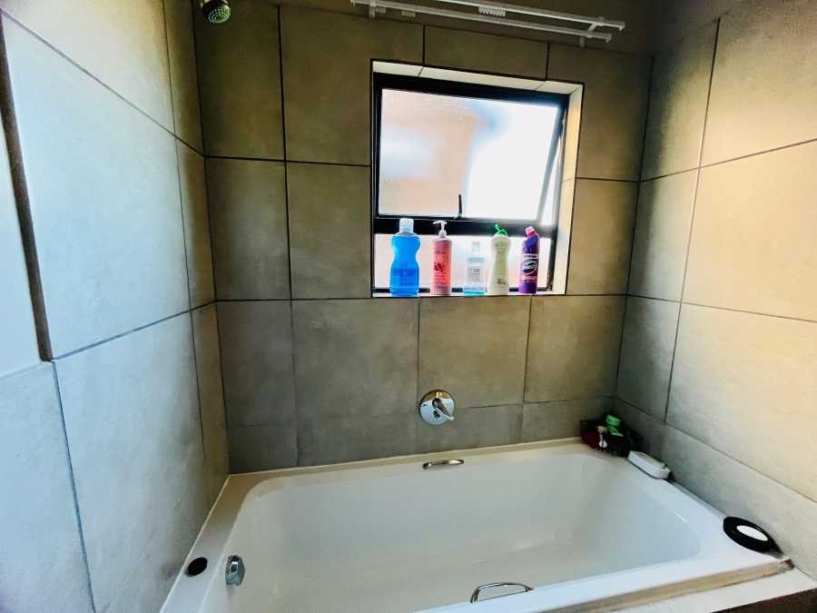 3 Bedroom Property for Sale in Terra Nova Mpumalanga