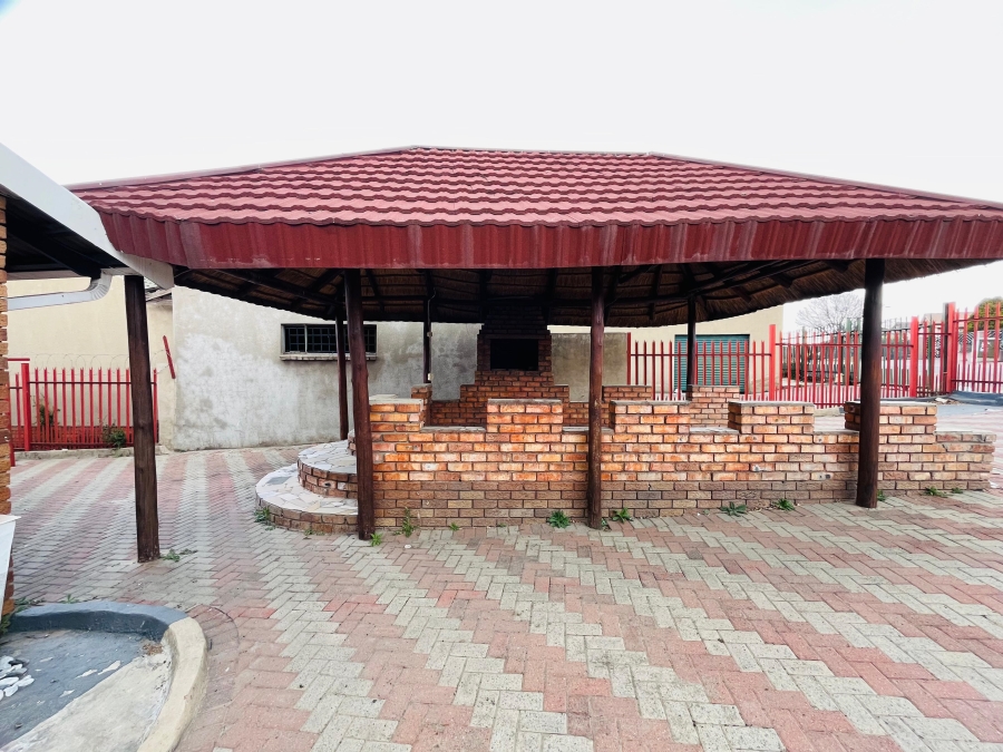 4 Bedroom Property for Sale in Embalenhle Ext 4 Mpumalanga