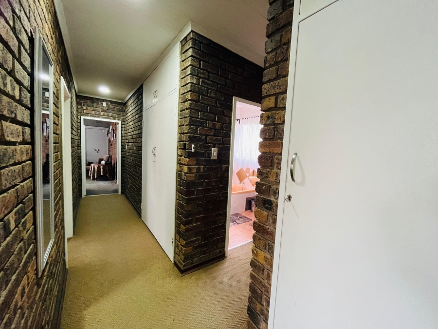 4 Bedroom Property for Sale in Leslie Mpumalanga