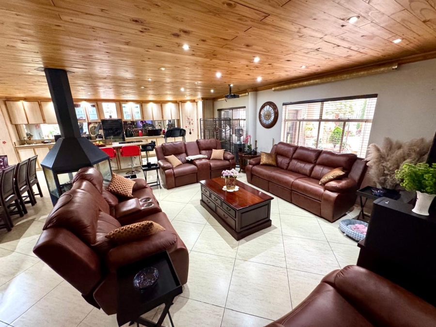 4 Bedroom Property for Sale in Secunda Mpumalanga