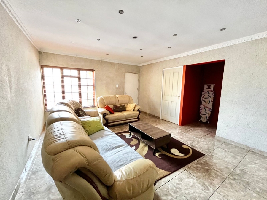 5 Bedroom Property for Sale in Secunda Mpumalanga