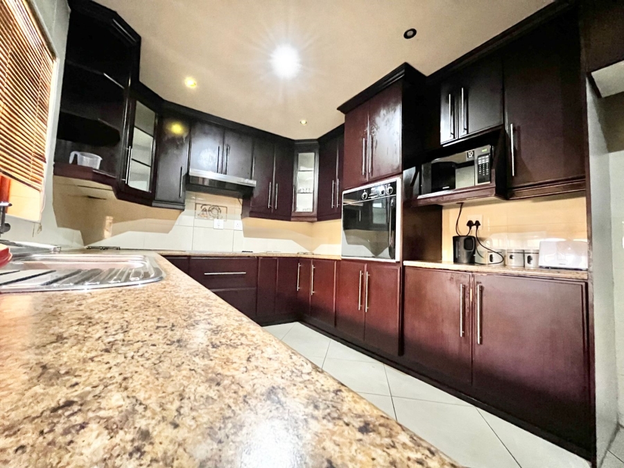 5 Bedroom Property for Sale in Secunda Mpumalanga