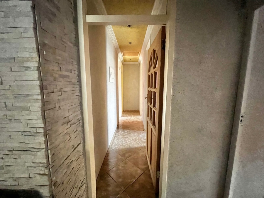 5 Bedroom Property for Sale in Secunda Mpumalanga