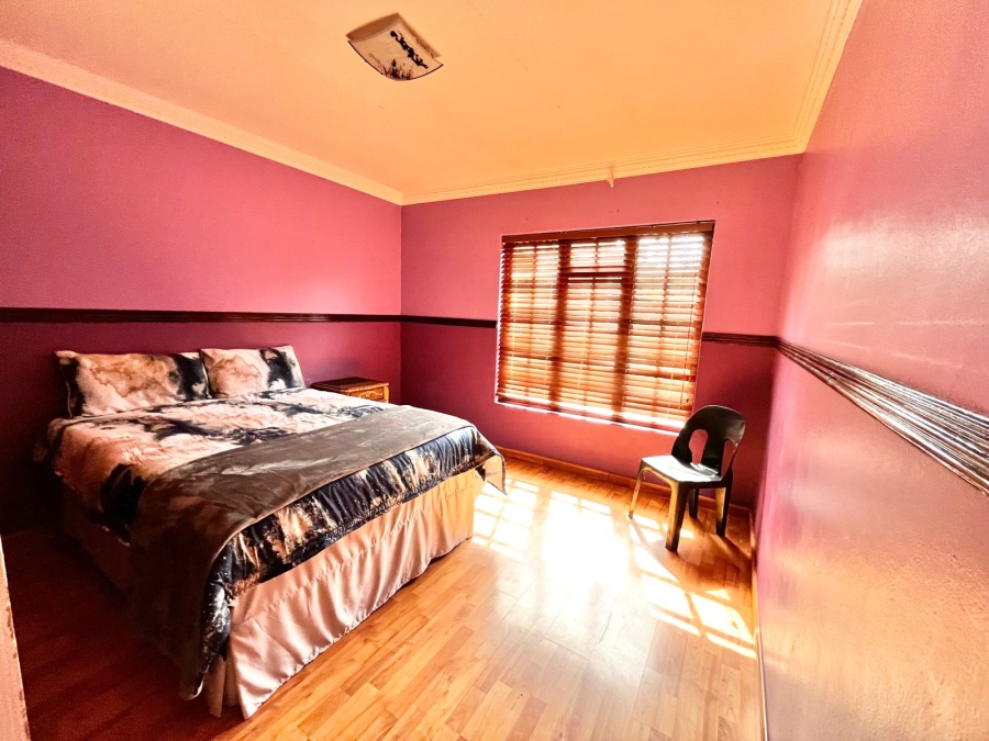 5 Bedroom Property for Sale in Secunda Mpumalanga