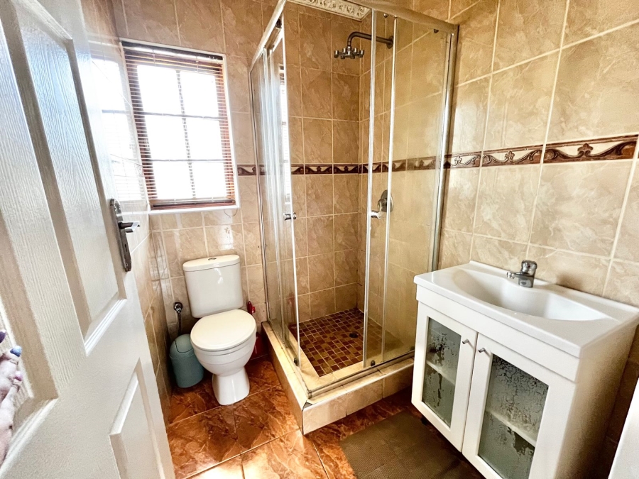 5 Bedroom Property for Sale in Secunda Mpumalanga