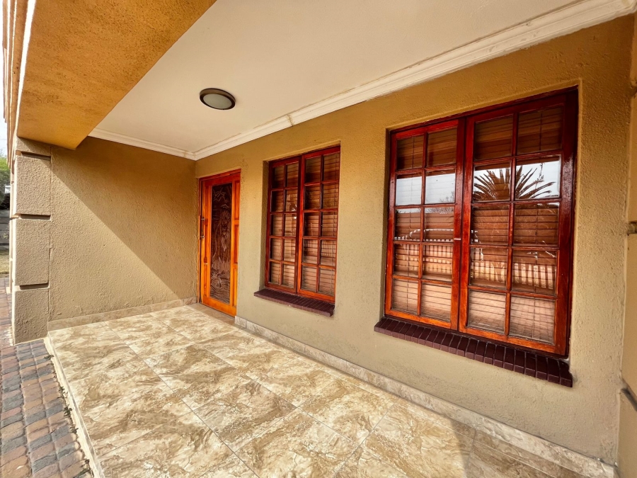5 Bedroom Property for Sale in Secunda Mpumalanga