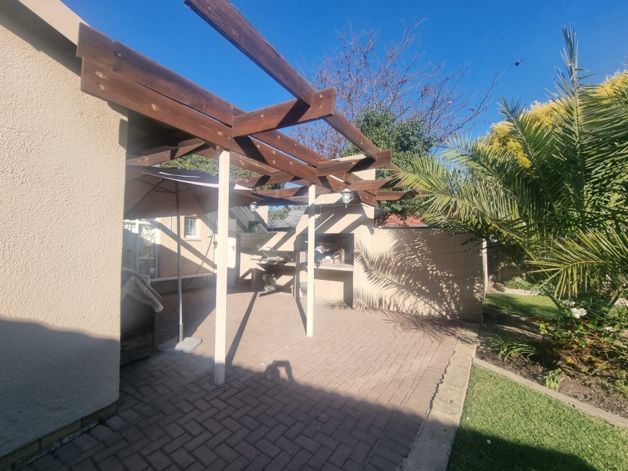 3 Bedroom Property for Sale in Cosmosrand Mpumalanga