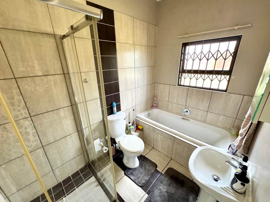 3 Bedroom Property for Sale in Terra Nova Mpumalanga