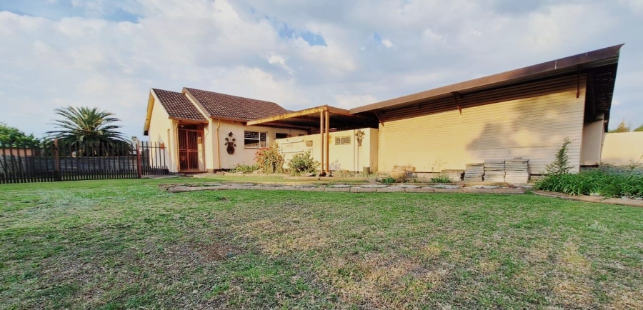 4 Bedroom Property for Sale in Secunda Mpumalanga