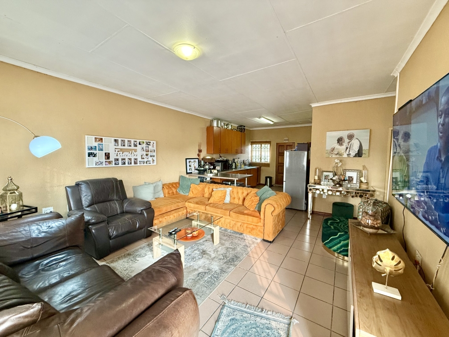 2 Bedroom Property for Sale in Cosmosrand Mpumalanga