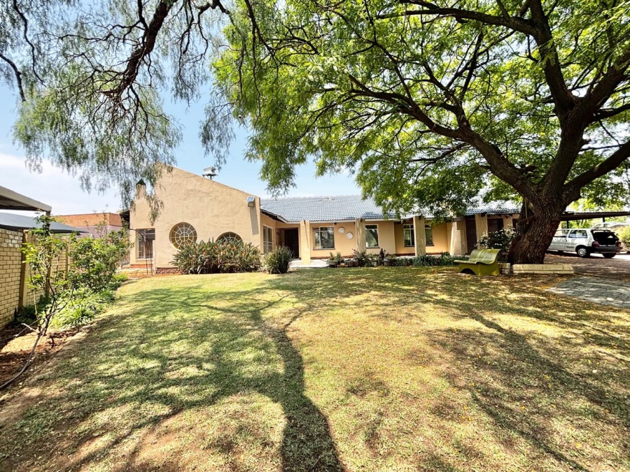 5 Bedroom Property for Sale in Suidheuwel Mpumalanga