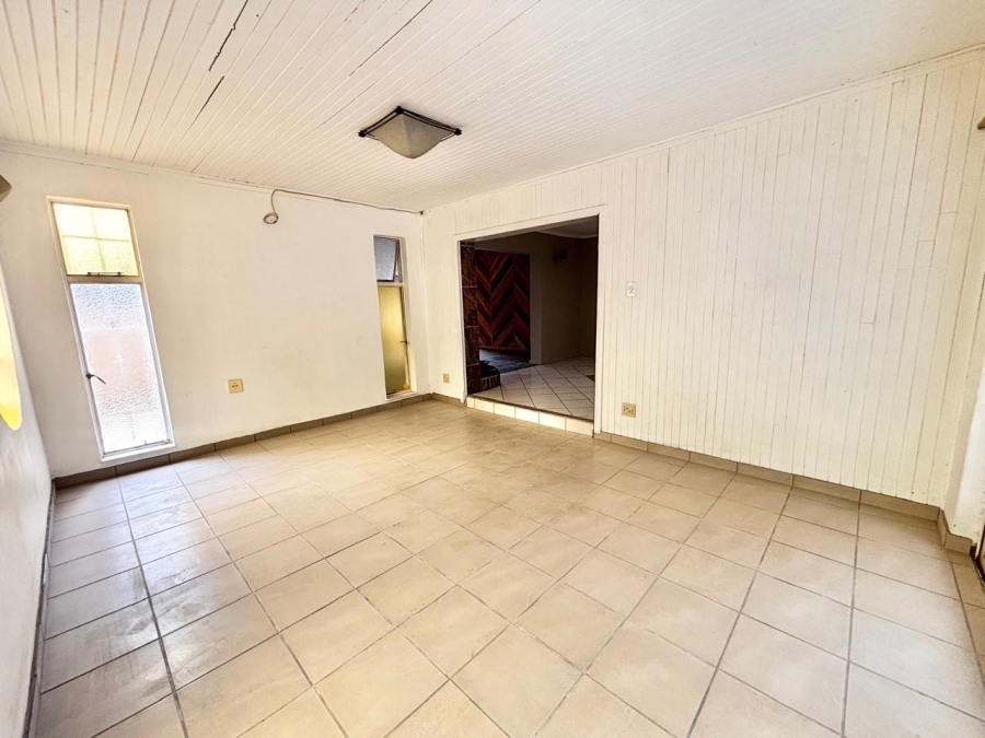 5 Bedroom Property for Sale in Suidheuwel Mpumalanga