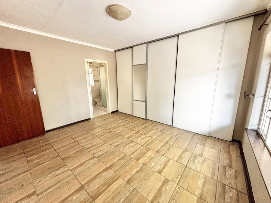 5 Bedroom Property for Sale in Suidheuwel Mpumalanga