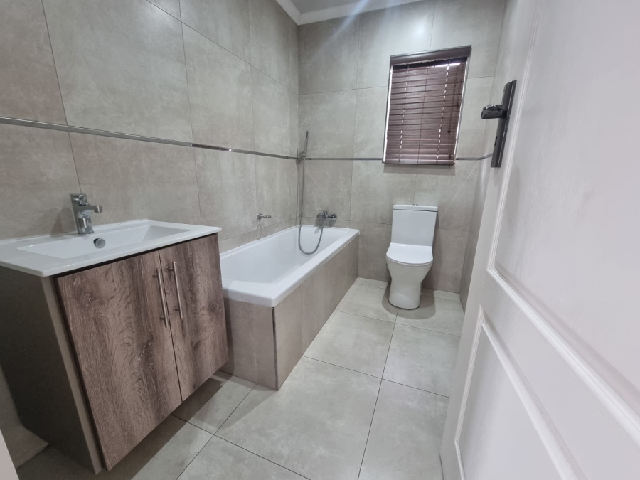 2 Bedroom Property for Sale in Suidheuwel Mpumalanga