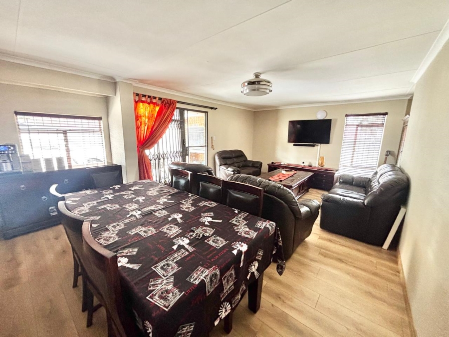 5 Bedroom Property for Sale in Noordrand Mpumalanga