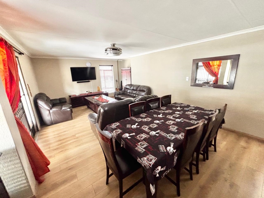 5 Bedroom Property for Sale in Noordrand Mpumalanga